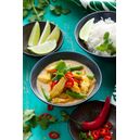 curry z rižem na mizi