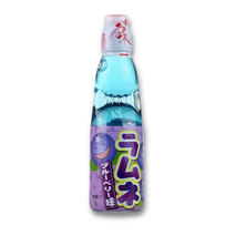 Japonski Brezalkoholni Napitek z Okusom Borovnice Ramune HATAKOSEN 200 ml